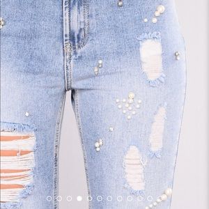 Brand new fashion nova boyfriend jeans.